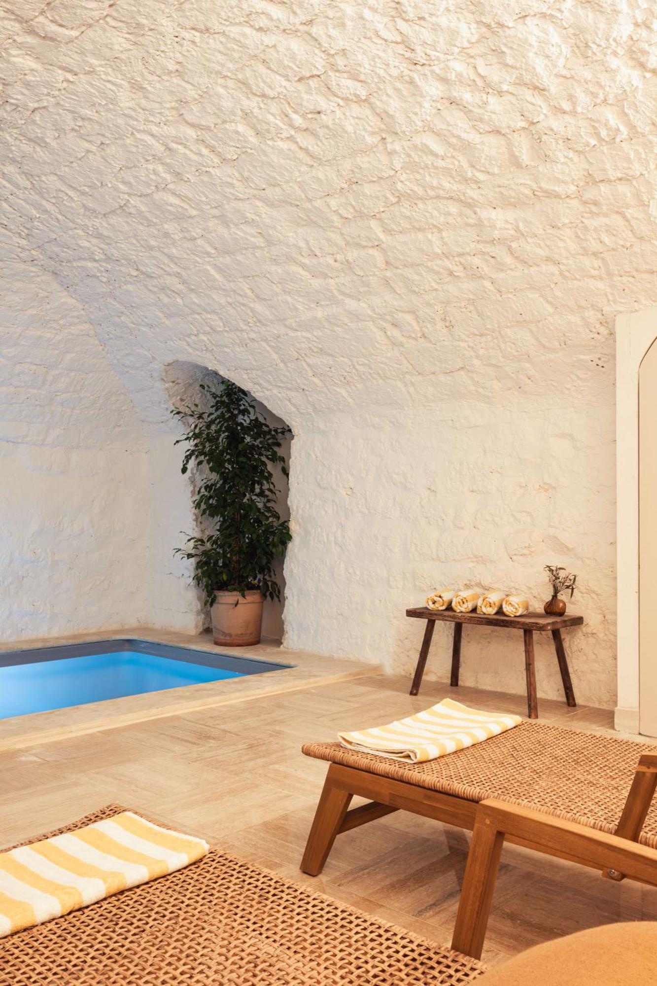 De La Gaîté Hotel 3*