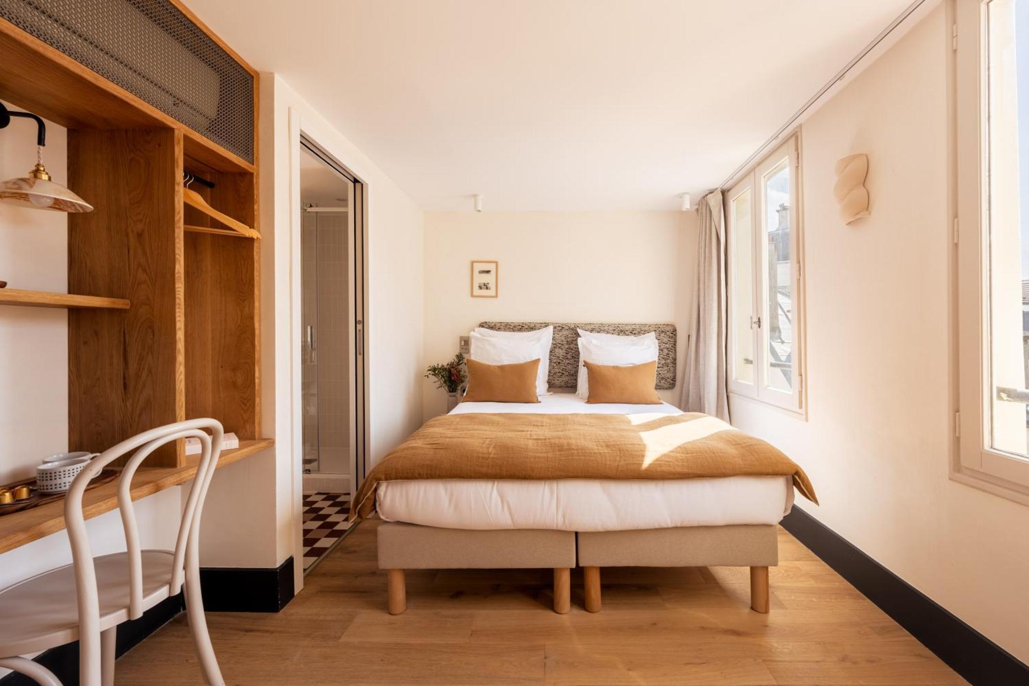 Hotel De La Gaîté 3*